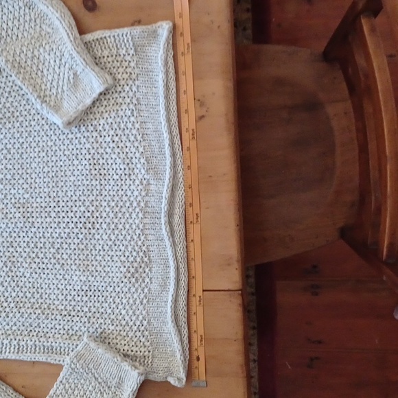 EUC. Free People. Beige. Loose knit. Slouchy. Sz - Sm - Picture 14 of 16